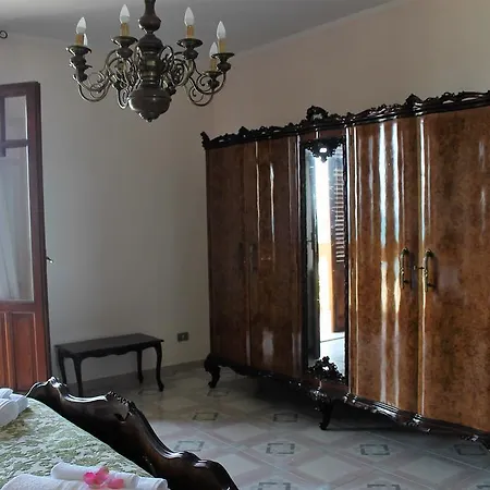 בית נופש Palazzo Scavone *
