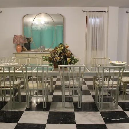 Palazzo Scavone * פלרמו