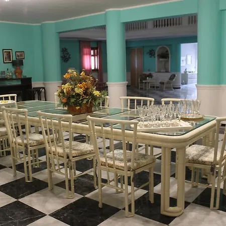 Palazzo Scavone Vakantiehuis Palermo